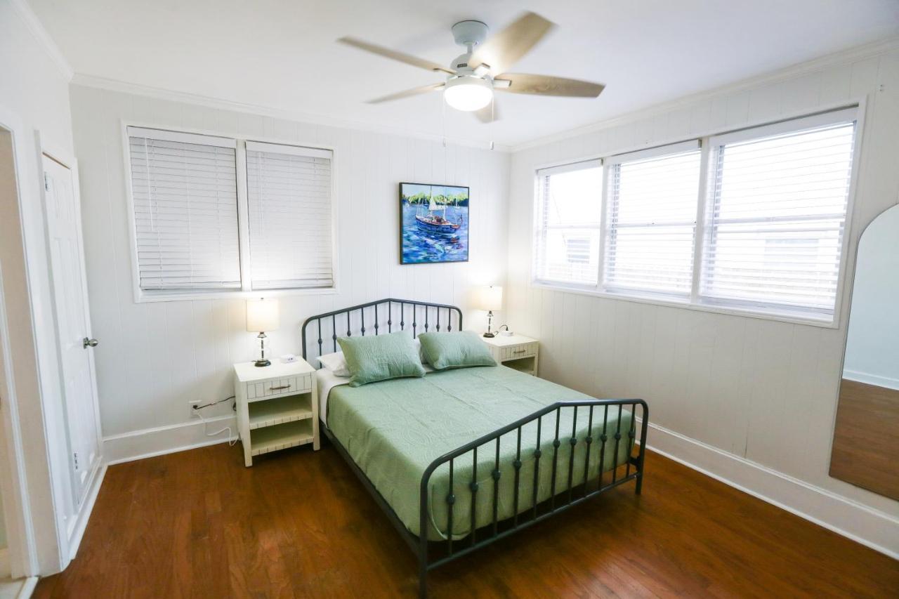 Centrally Located Efficiency One Mile To The Beach! 杰克逊维尔海滩 外观 照片